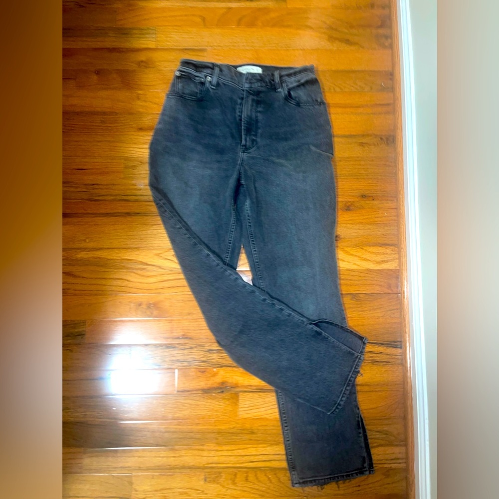 Abercrombie and Fitch size 27